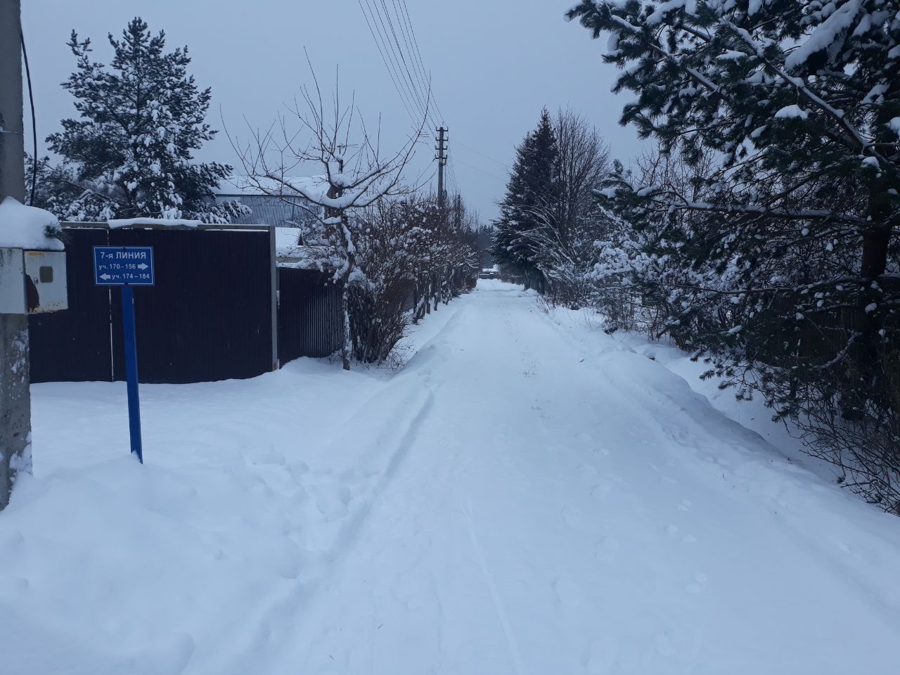 Проведены работы по чистке дорог СНТ от снега.